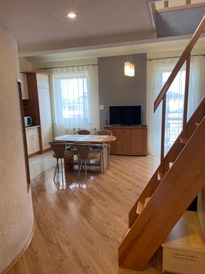 ジェシュフApartament #Widokowaアパートメント エクステリア 写真
